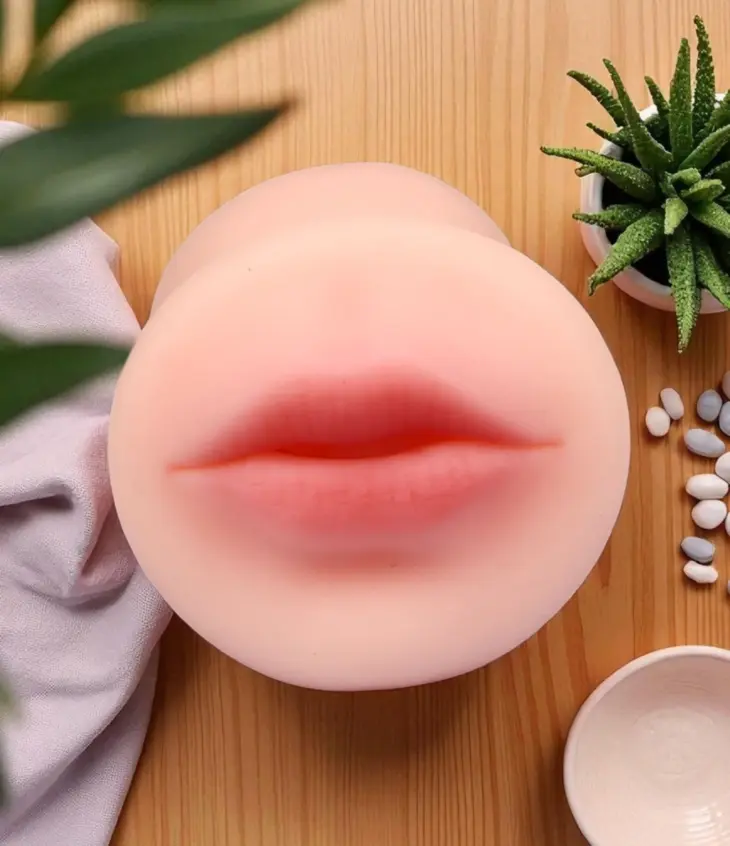 Luv Lips - Image 5