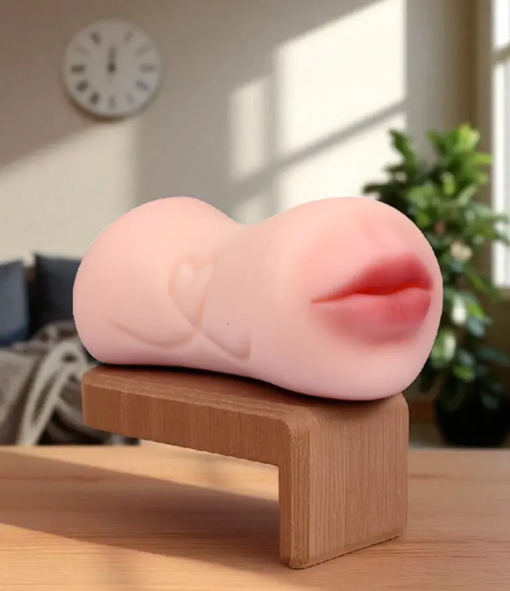 Luv Lips - Image 2